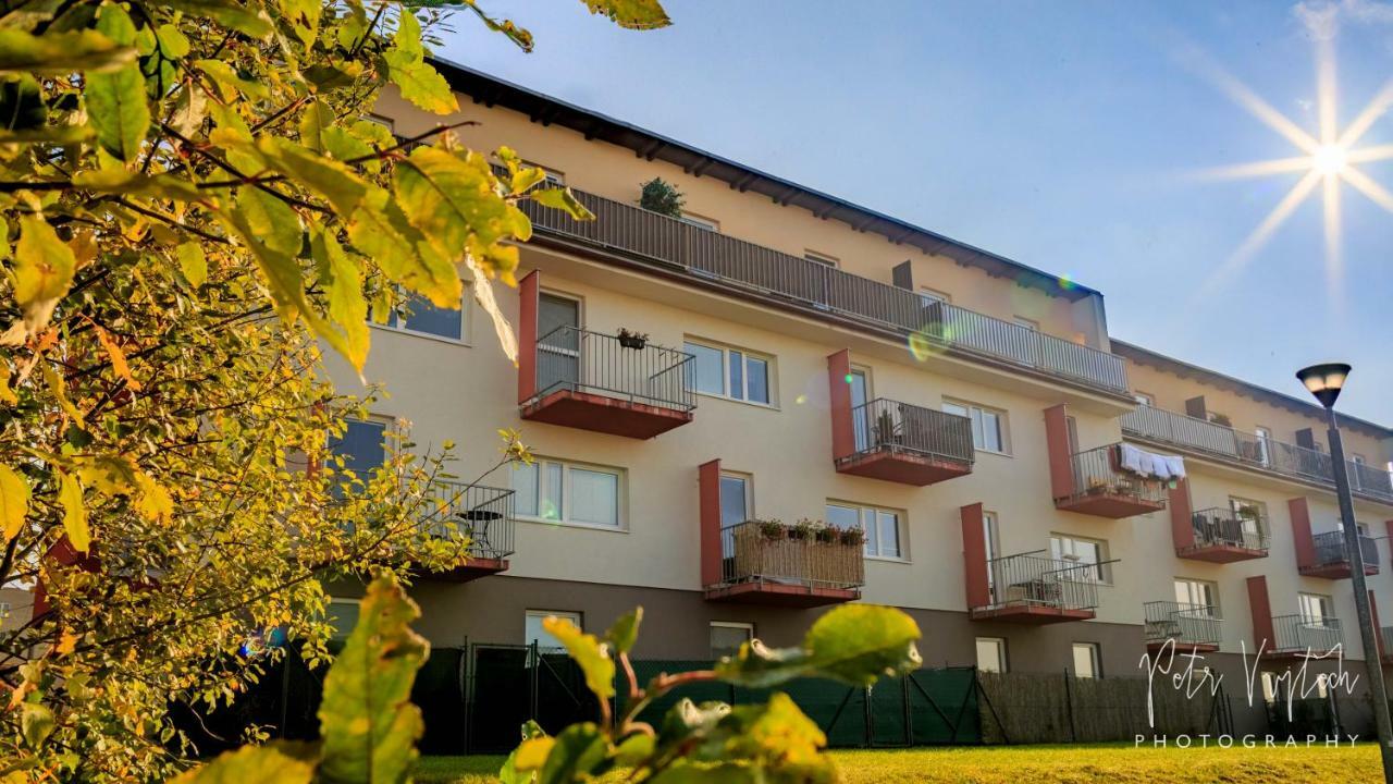 Luxurious, Lovely And Romantic Apartment In Tábor Kültér fotó