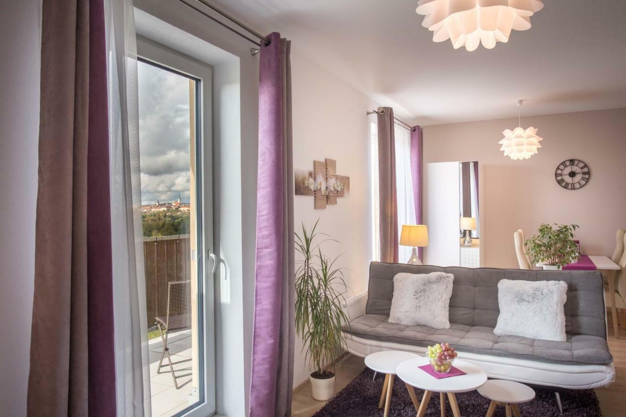 Luxurious, Lovely And Romantic Apartment In Tábor Kültér fotó