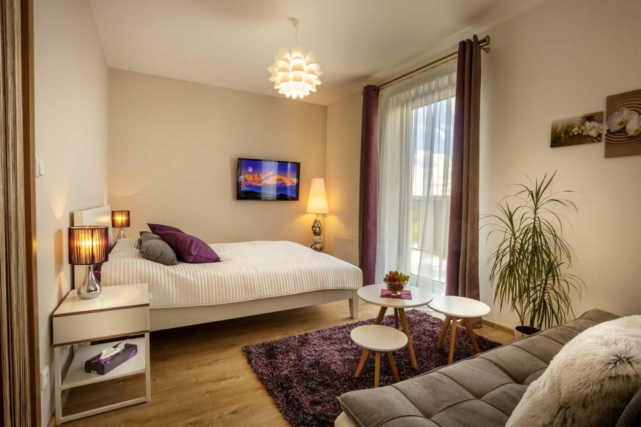 Luxurious, Lovely And Romantic Apartment In Tábor Kültér fotó